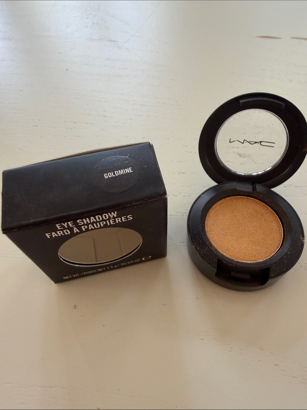 MAC Cosmetics Goldmine Single Eyeshadow - Warm Shimmering Gold